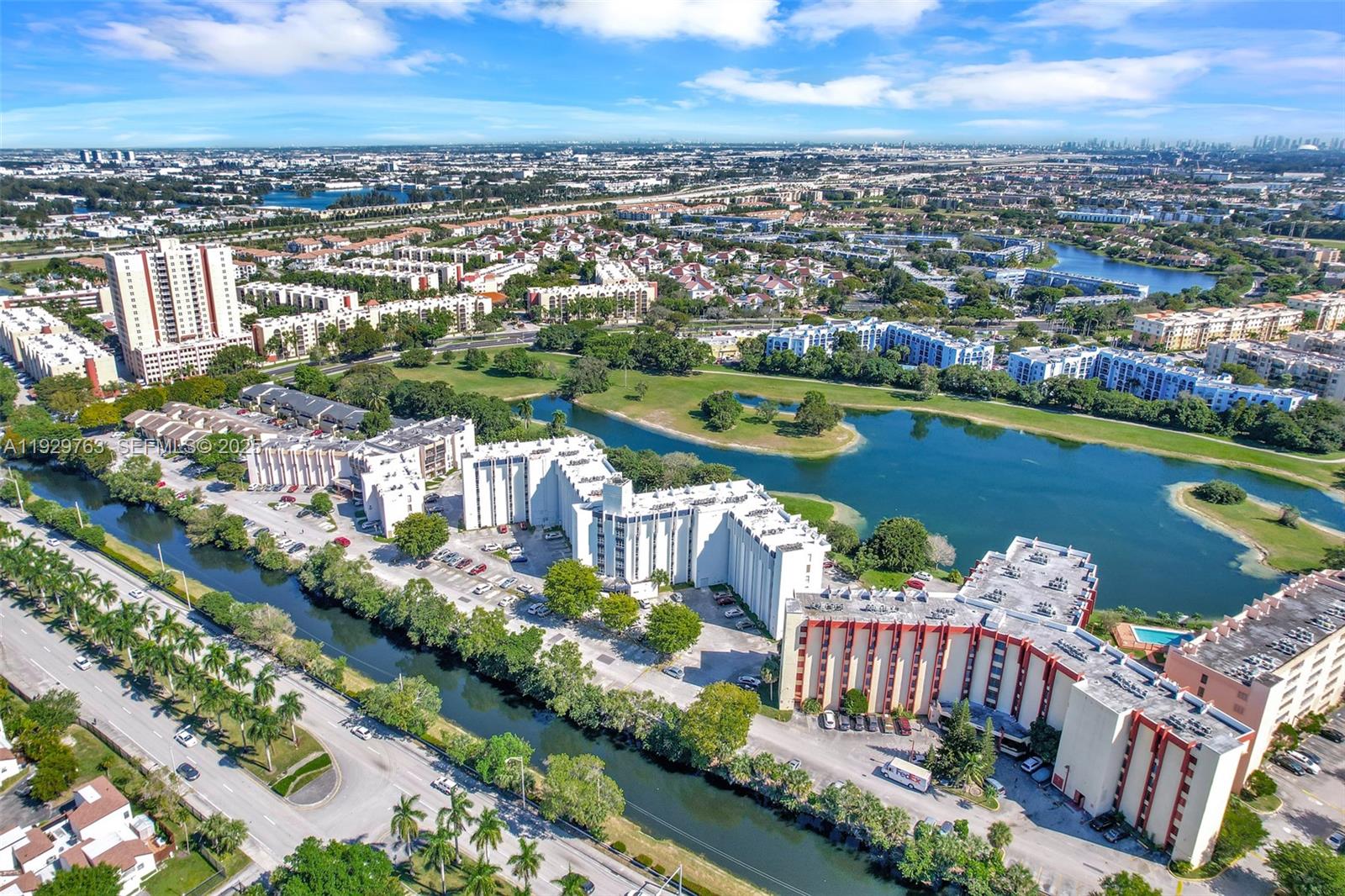 9682 Fontainebleau Blvd # 306, Miami FL 33172
