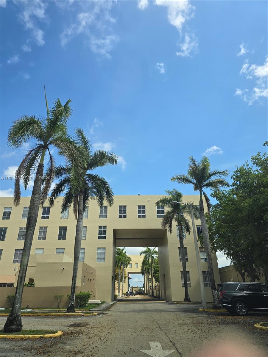 7420 W 20th Ave # 451, Hialeah FL 33016