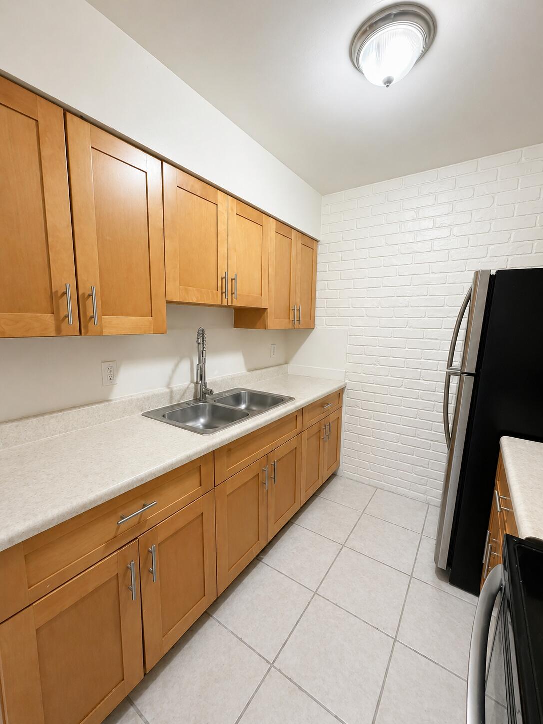 4151 NW 30th Terrace — Photo 3