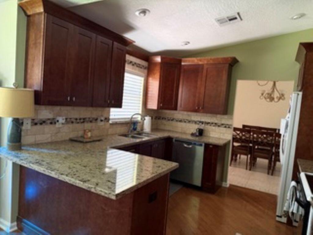 102 SAND PINE Way — Photo 4