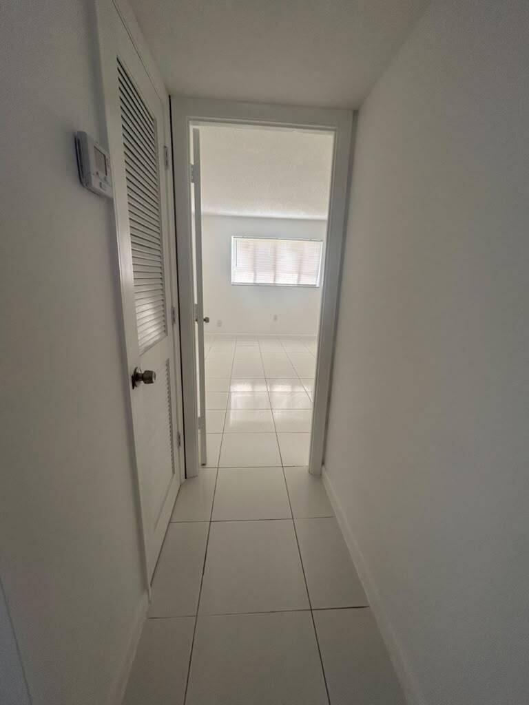 2881 N Pine Island Road # 208 — Photo 4