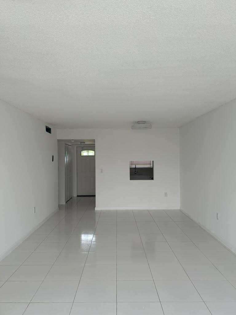 2881 N Pine Island Road # 208 — Photo 3