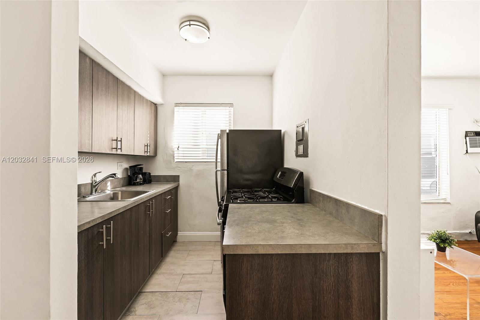 7340 Harding Ave # 15 — Photo 3