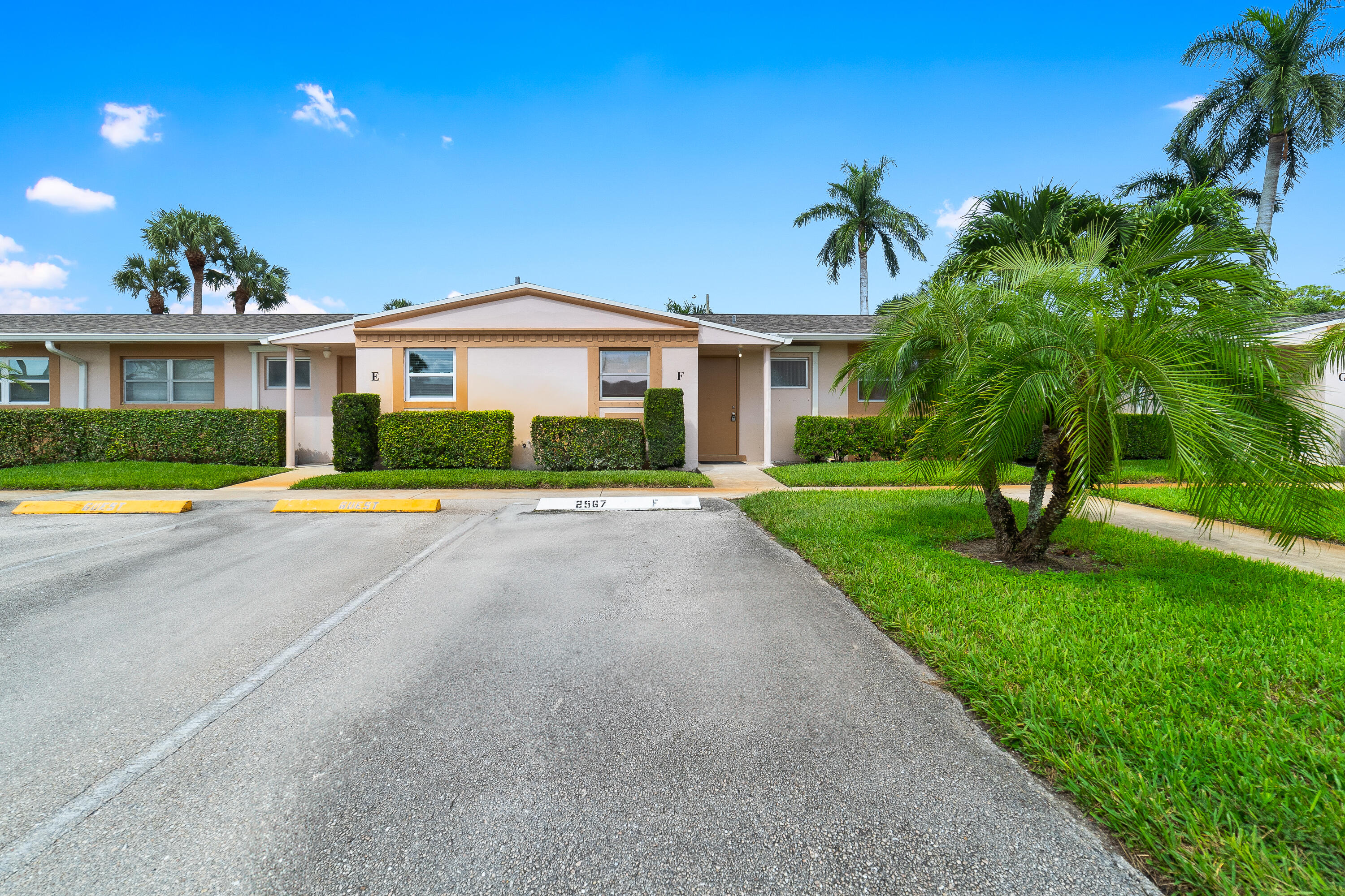 2567 Dudley Drive W # F — Photo 3