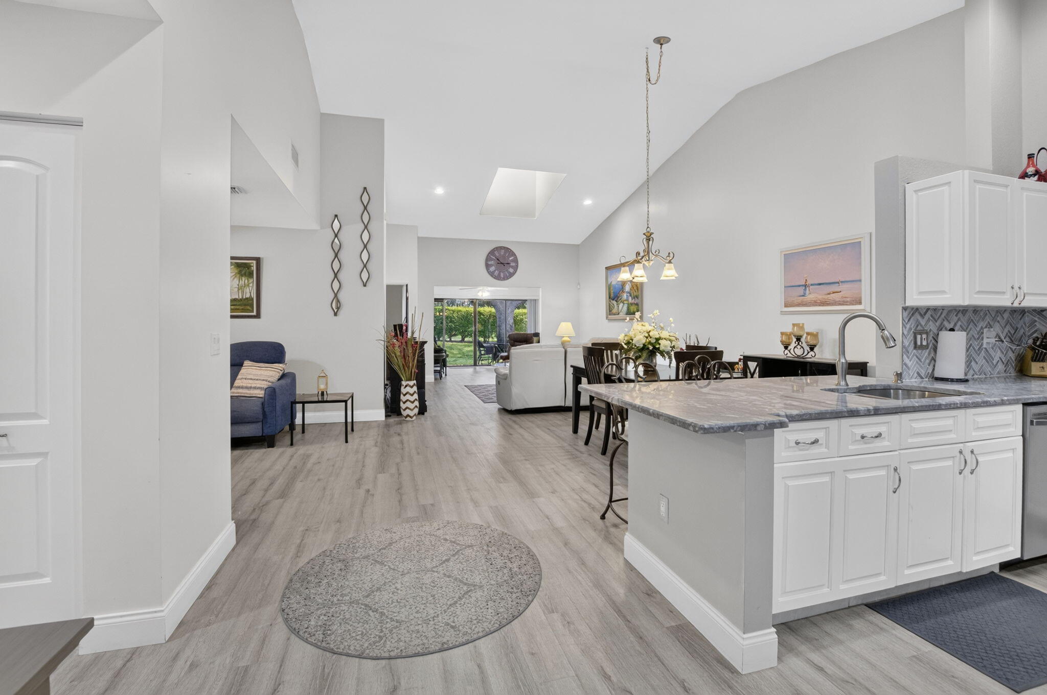 8347 Springlake Drive — Photo 5