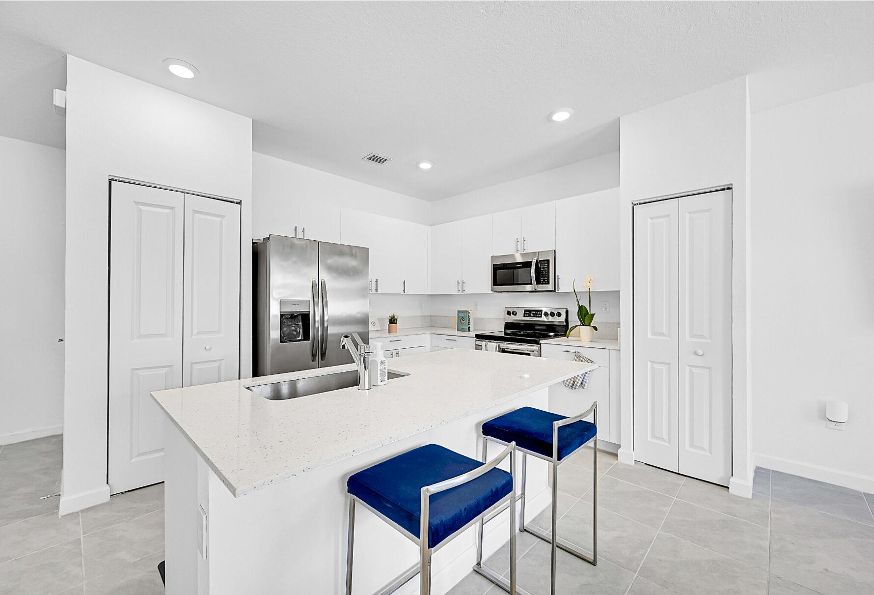 20357 NW 4th Path, Miami Gardens FL 33169