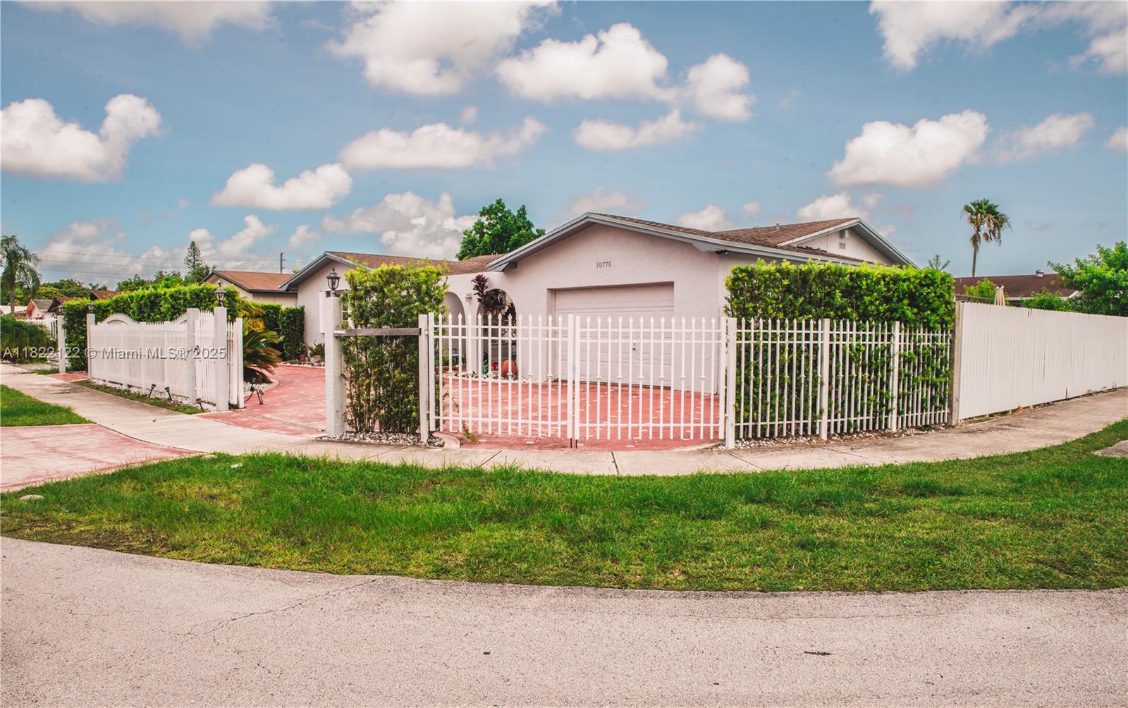 10770 SW 172nd St — Photo 3