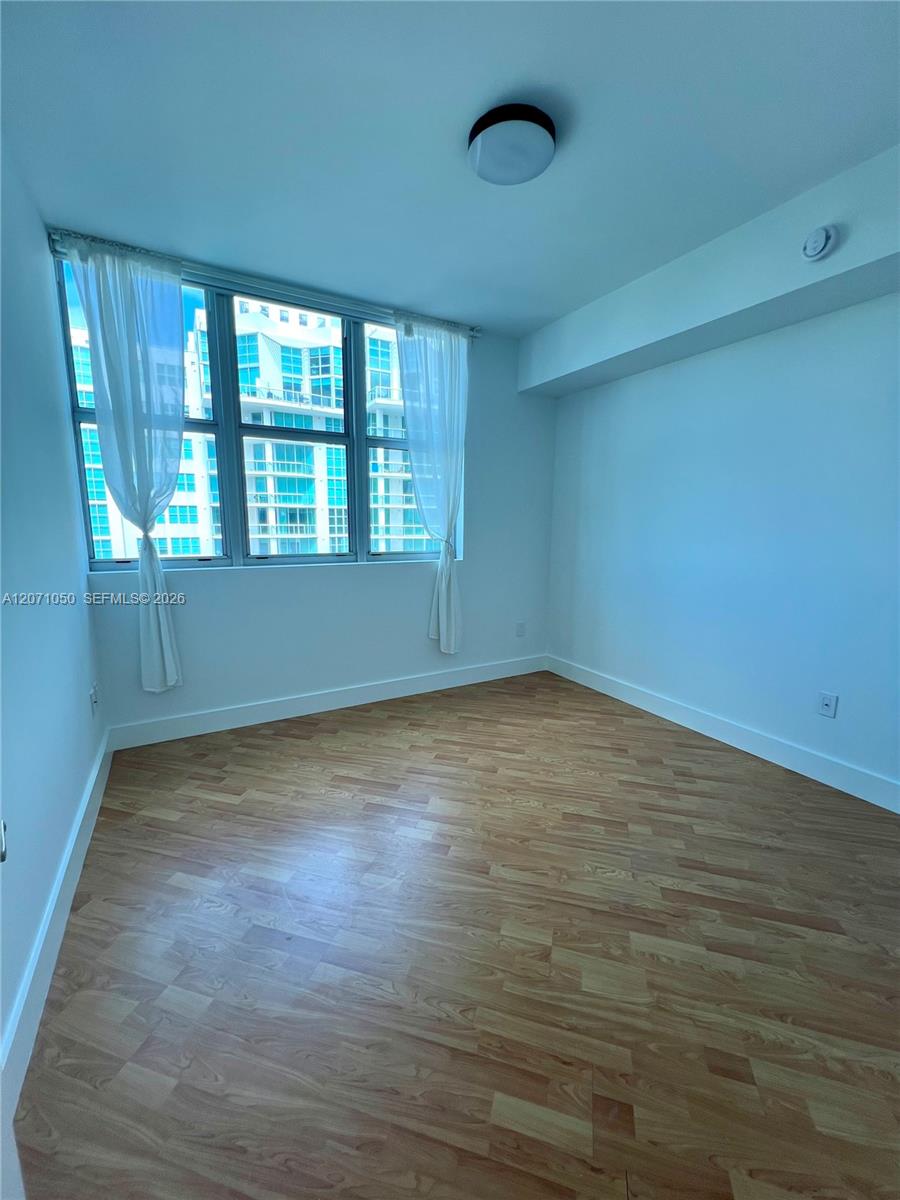 3131 NE 188th St  #1-801 View 15