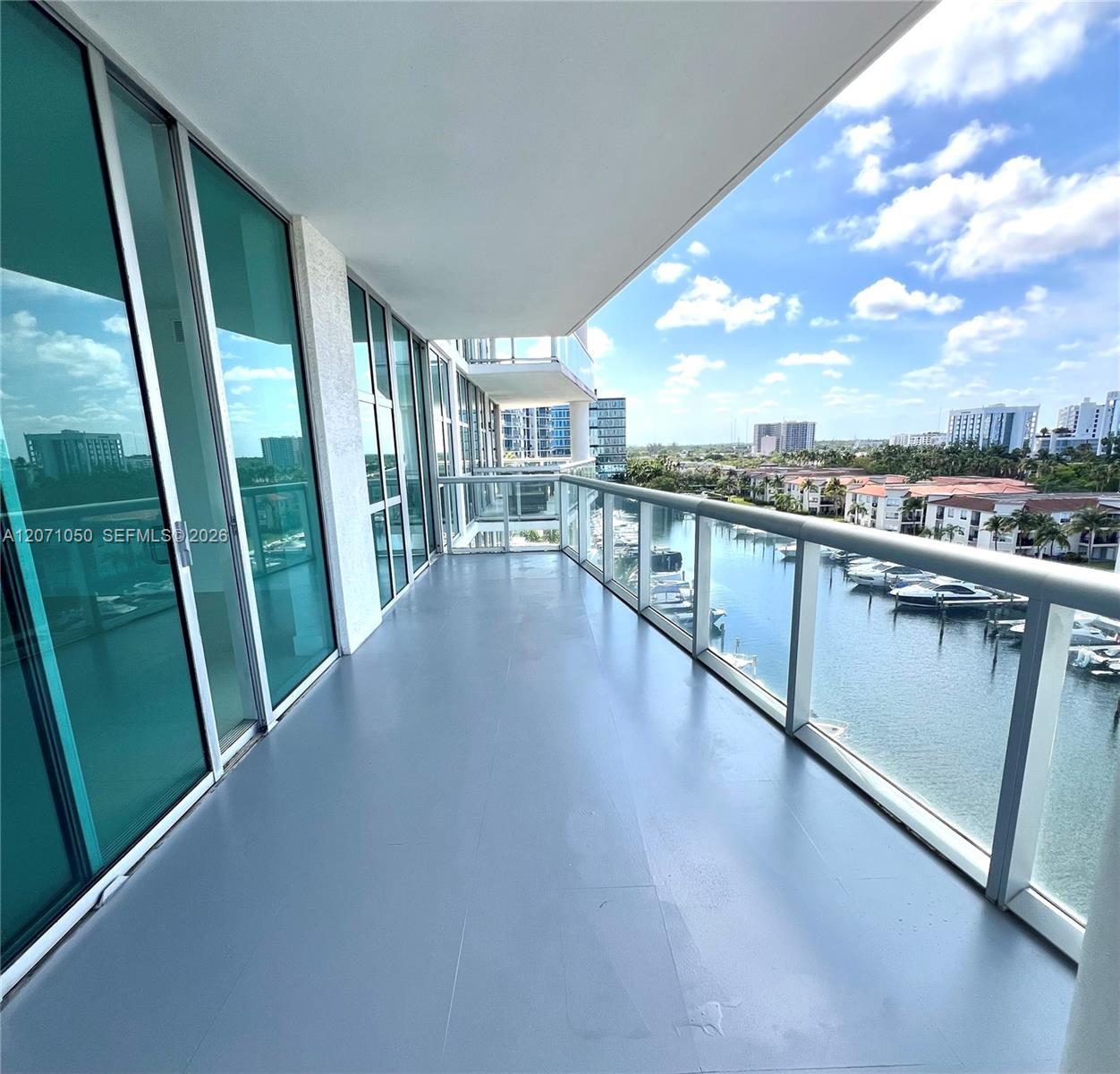 3131 NE 188th St  #1-801 View 4