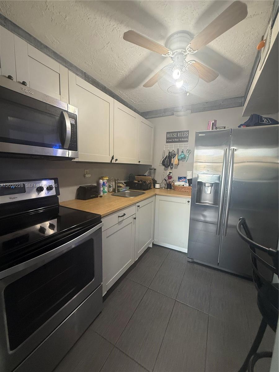 9081 Sunrise Lakes Blvd # 108, Sunrise FL 33322