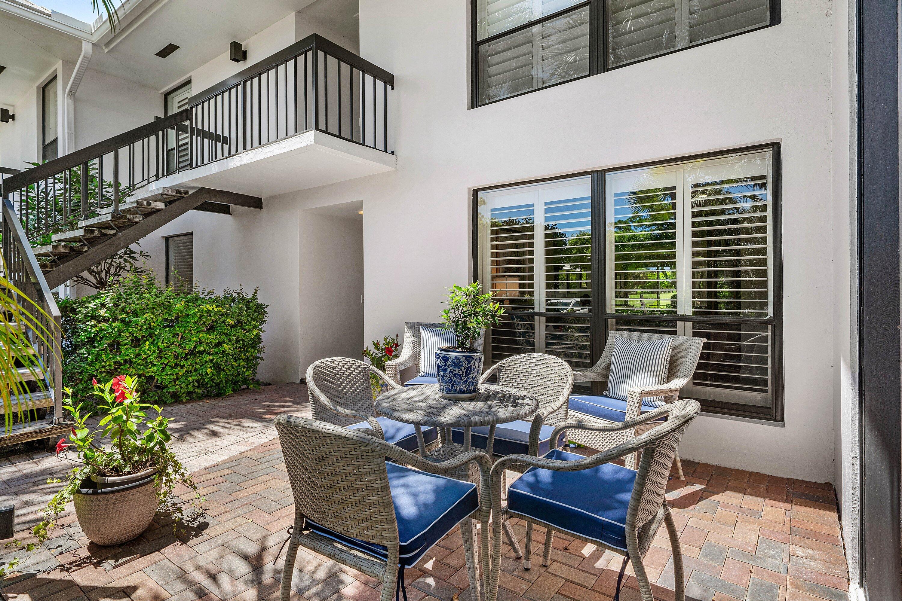 3864 Quail Ridge Drive N # Blue Heron — Photo 3