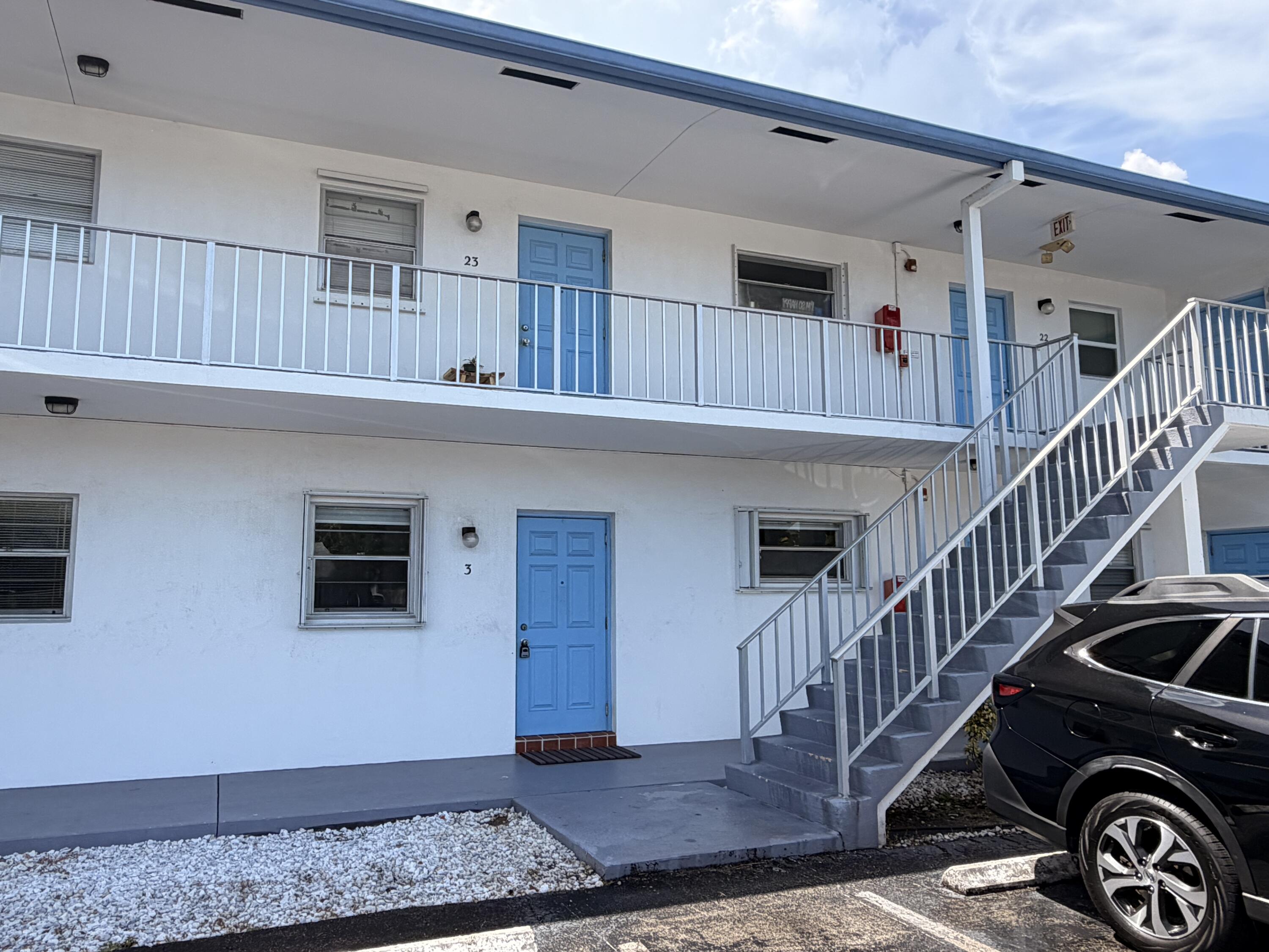 410 W Palm Street — Photo 2