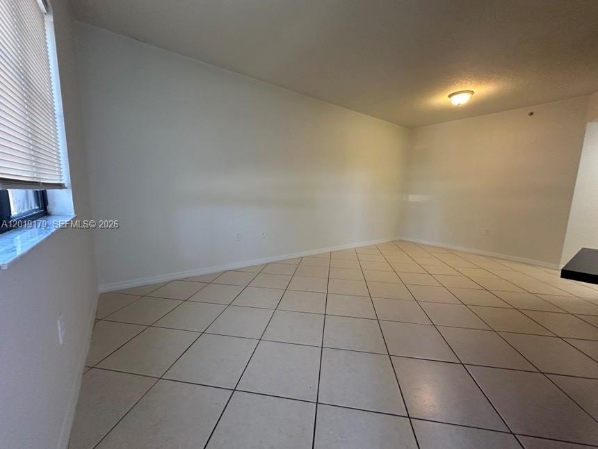 22931 SW 88th Pl # 102 — Photo 2