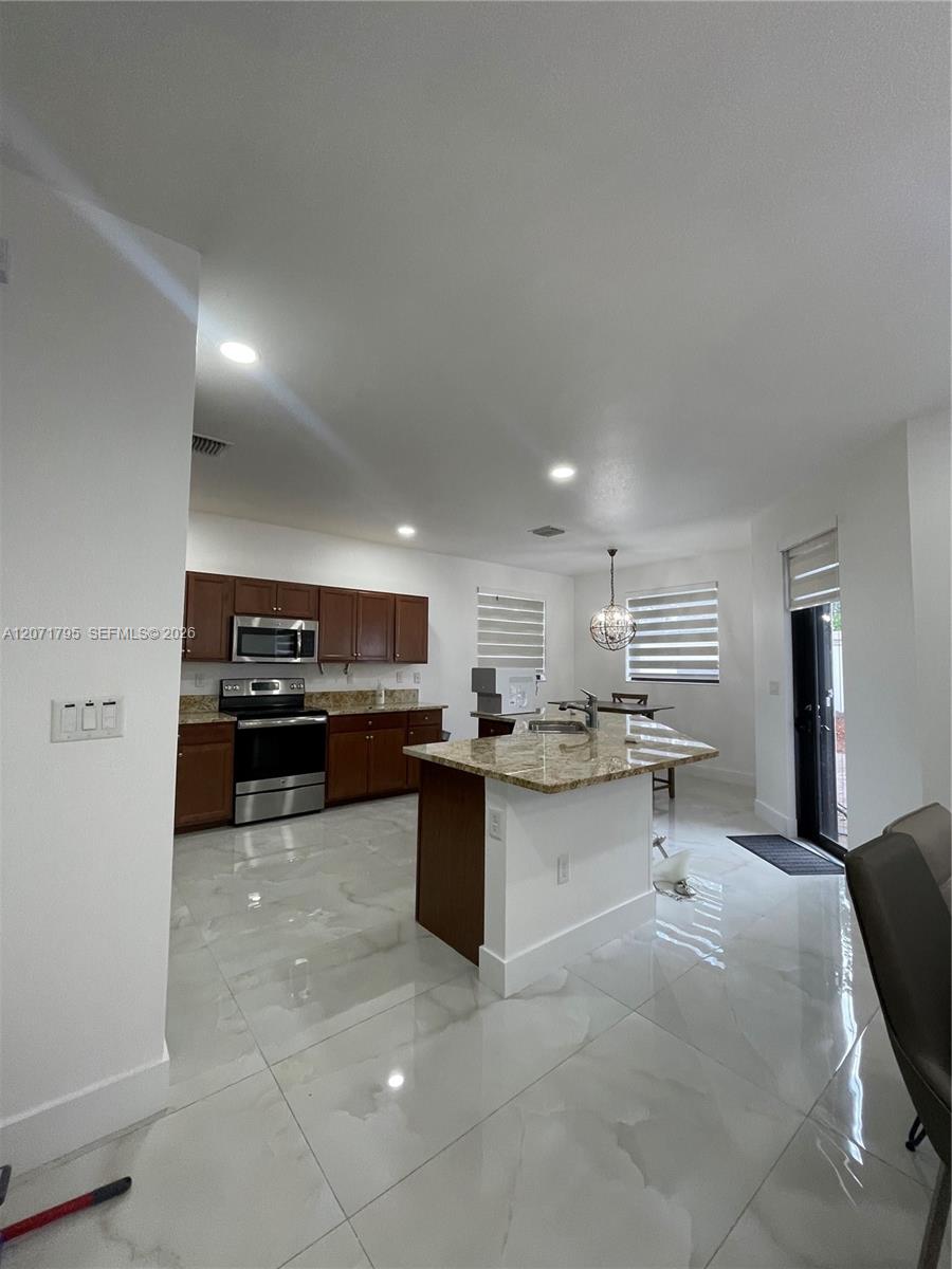 9260 W 35th Ln View 4