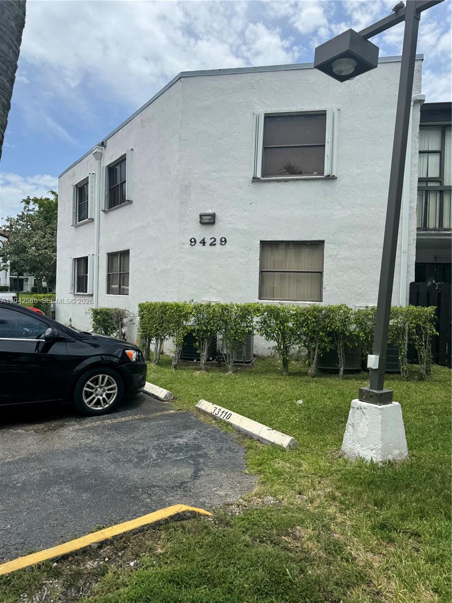 9429 Fontainebleau Blvd # 33 — Photo 5