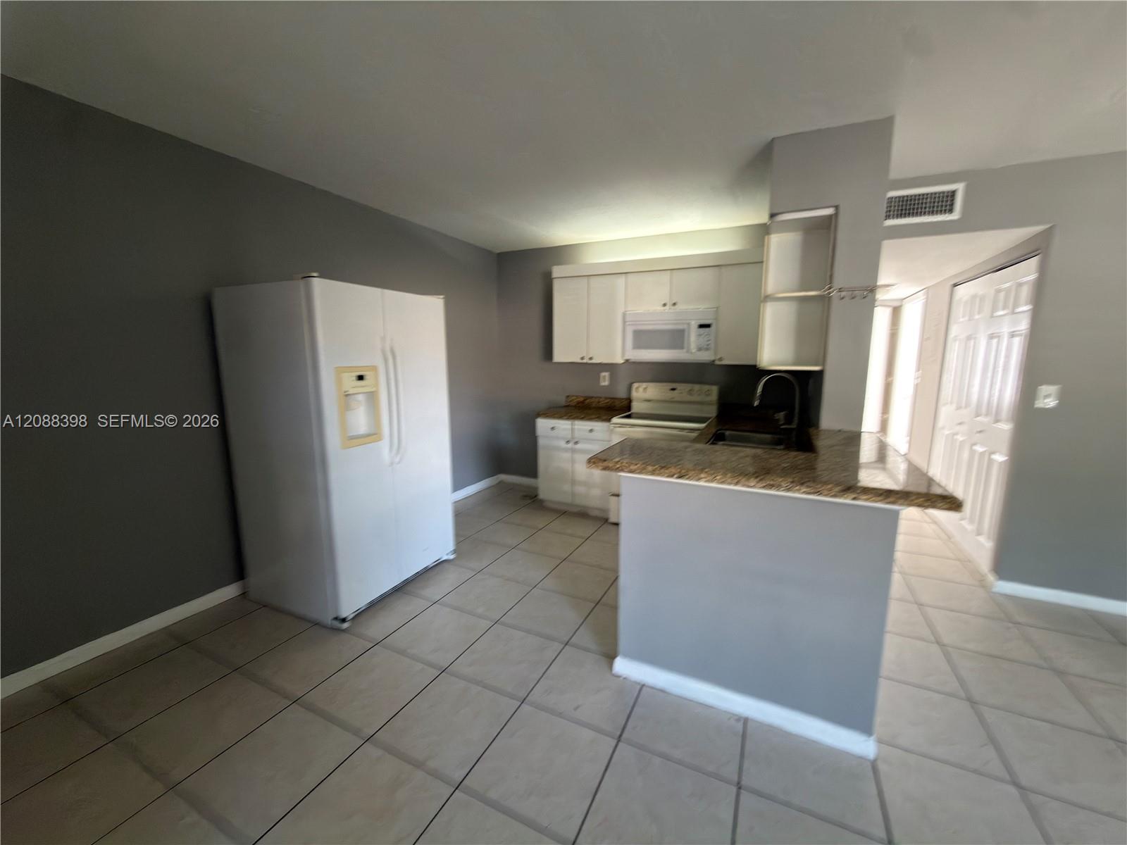 11448 NW 43rd St # 11448 — Photo 4