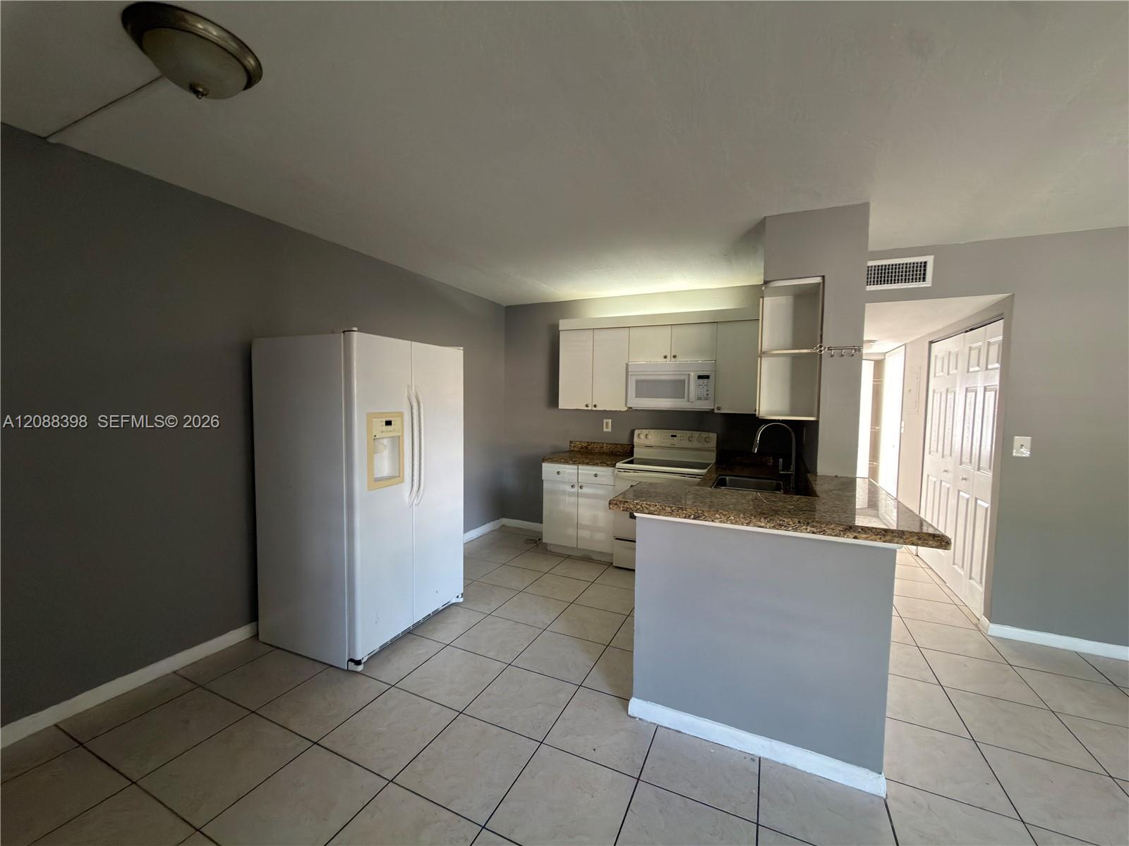11448 NW 43rd St # 11448 — Photo 5
