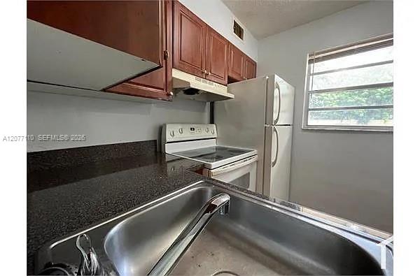 3380 NW 30th St # 24 — Photo 3