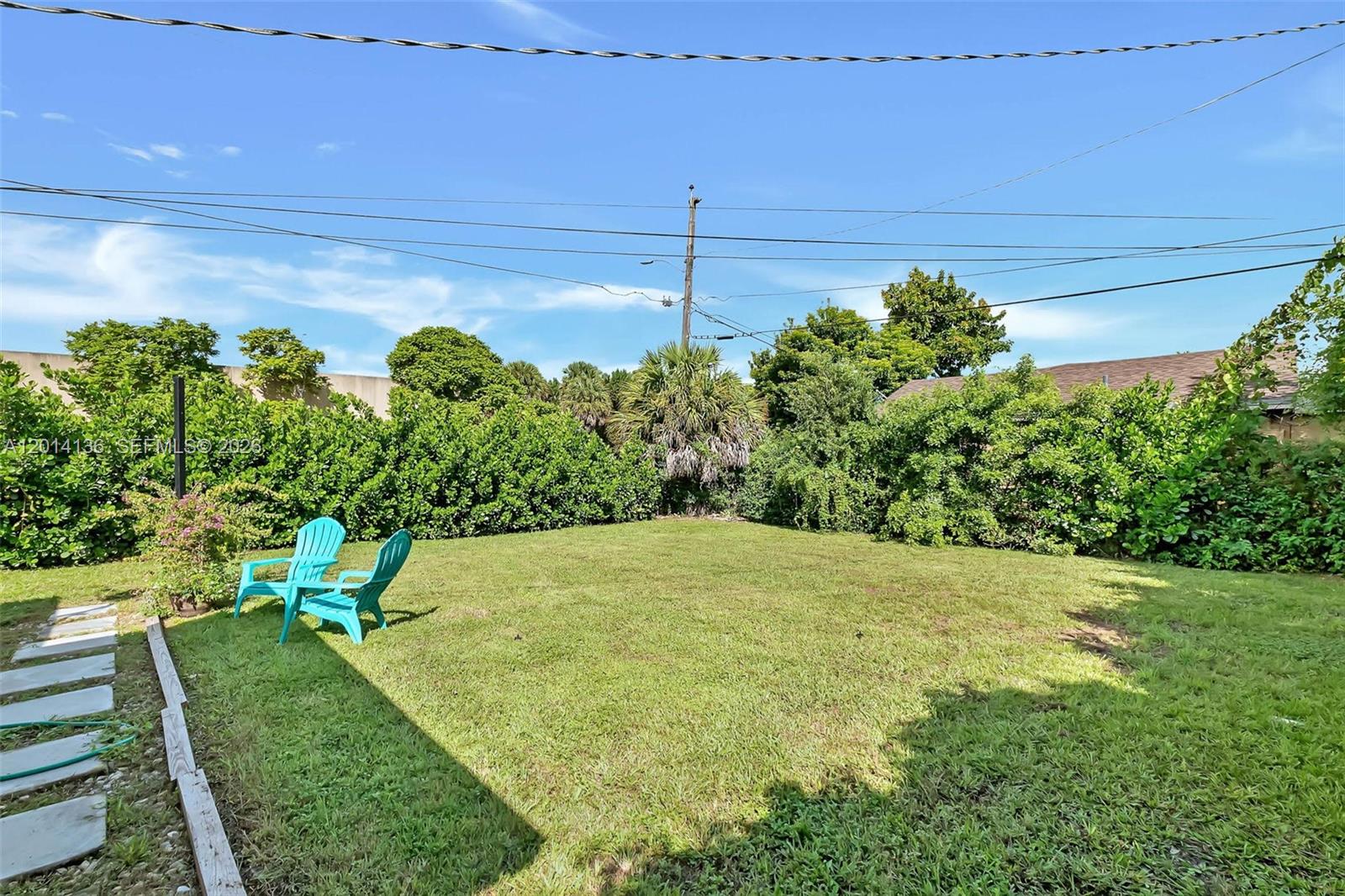 595 NW 101st St — Photo 3