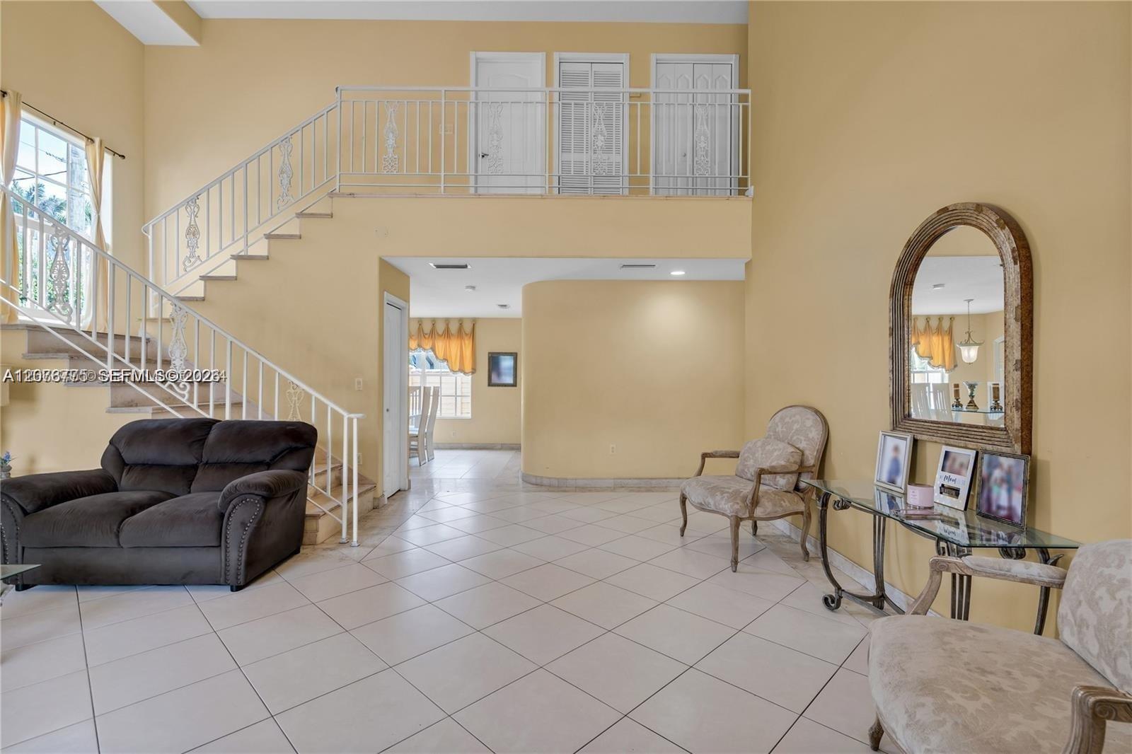13904 SW 18th Ter — Photo 5