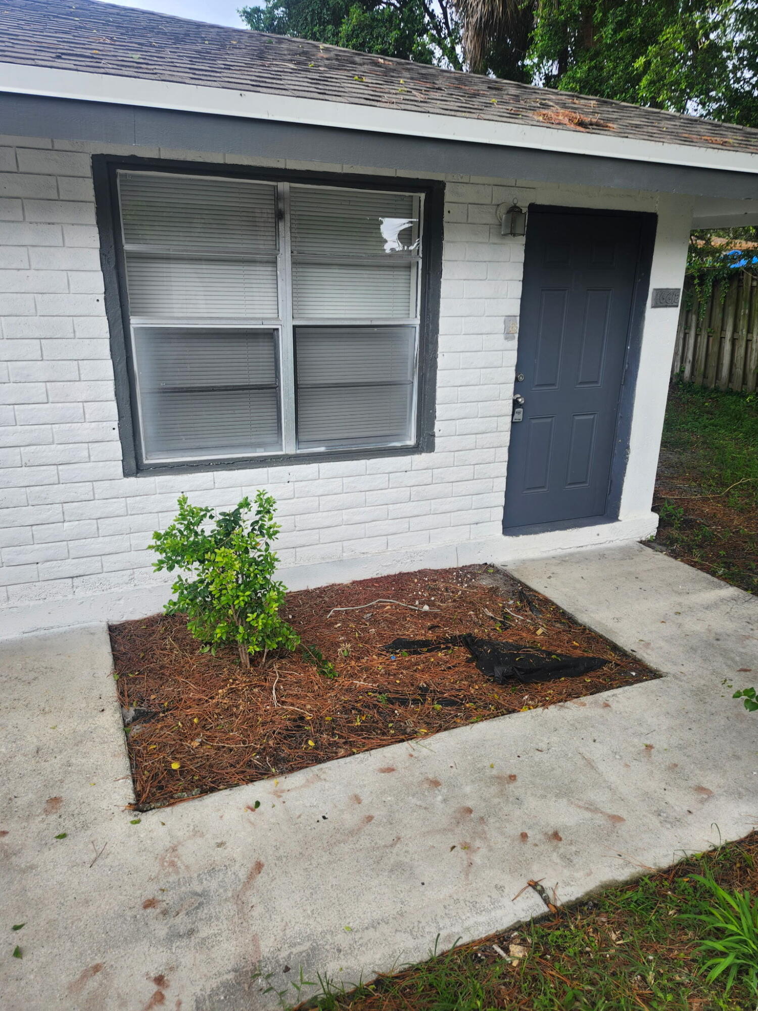 1669 W 27th Street # B, Riviera Beach FL 33404