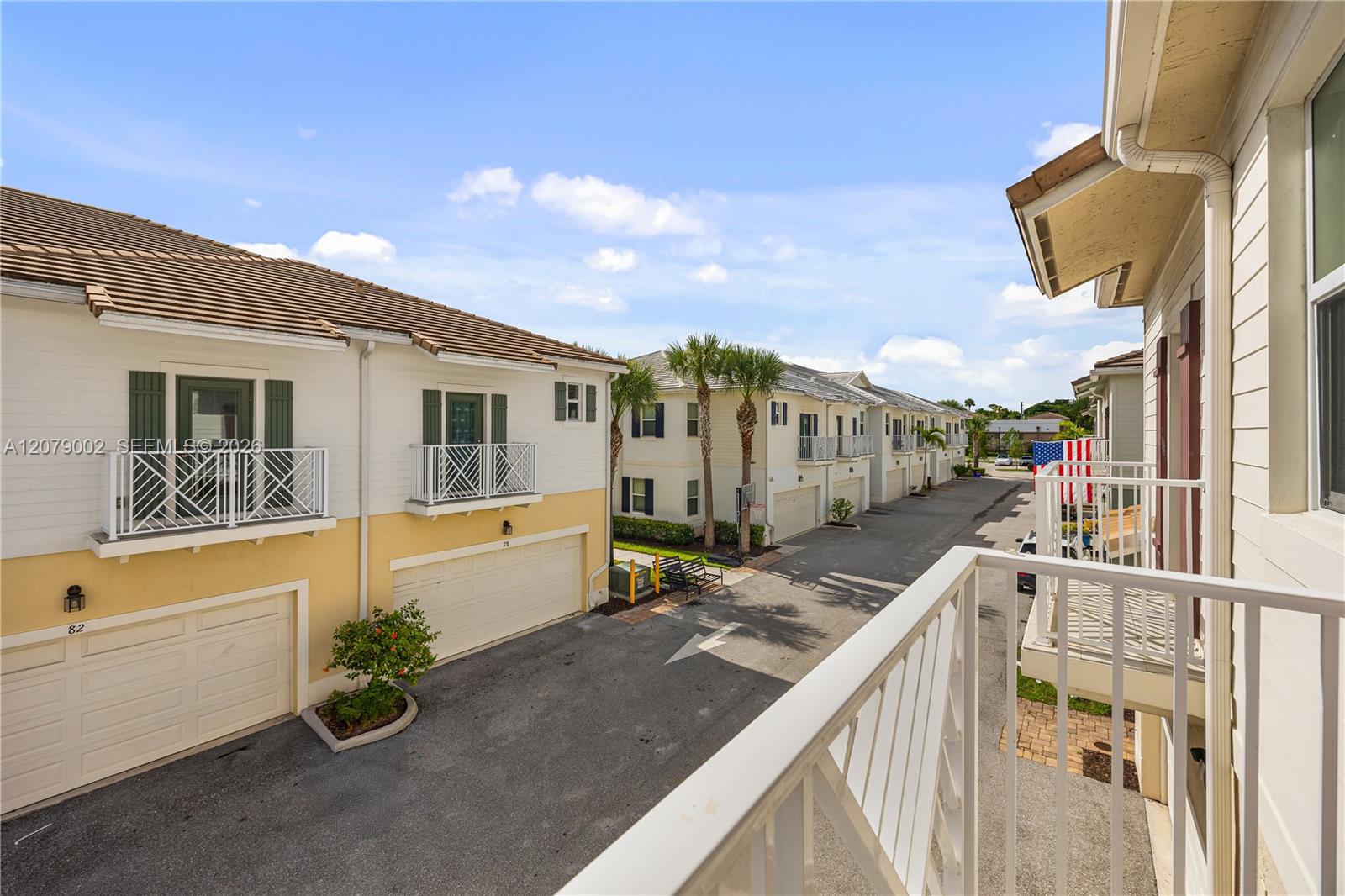 83 Palm Ln — Photo 4