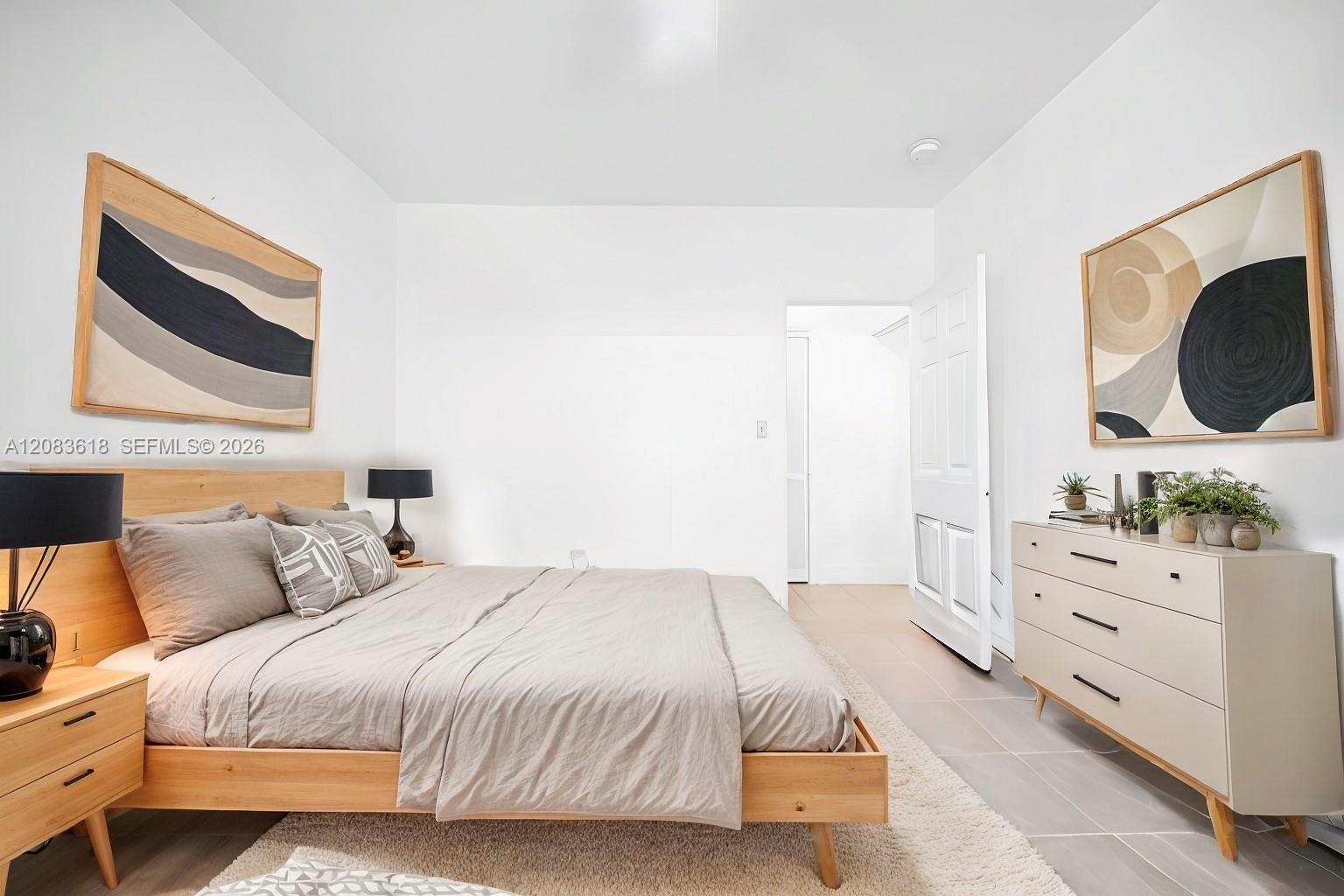 1195 Marseille Dr # 5 — Photo 3