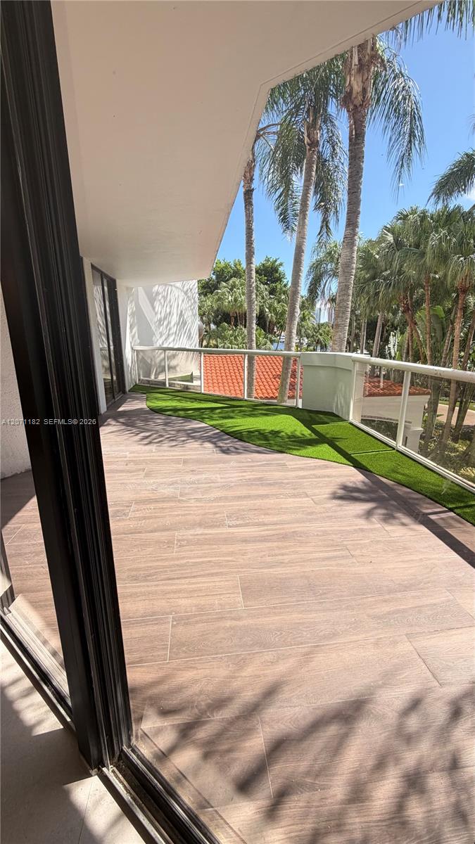 3610 Yacht Club Dr # 213 View 2