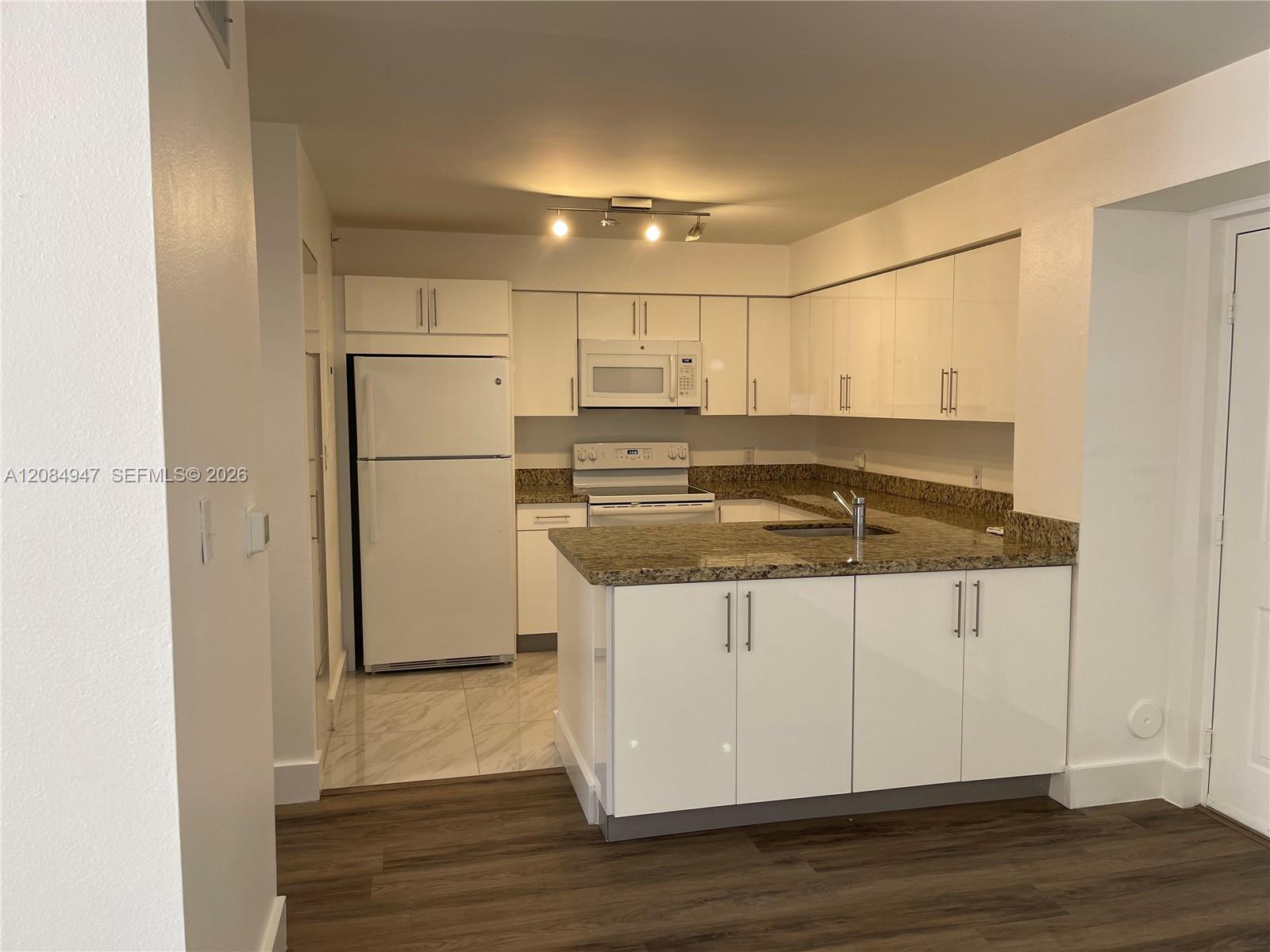 4350 NW 107th Ave # 2 — Photo 4