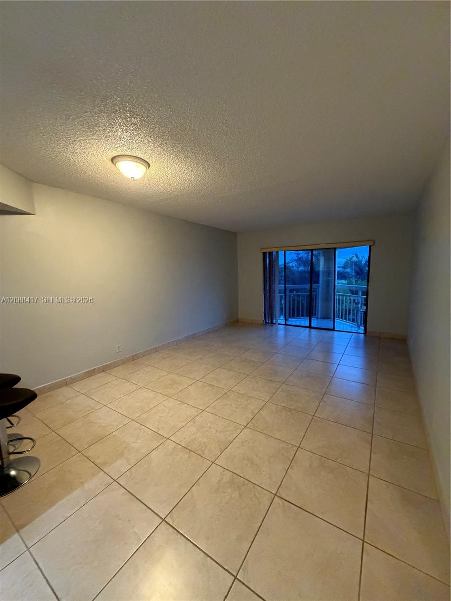 8290 Lake Dr # 540 — Photo 5