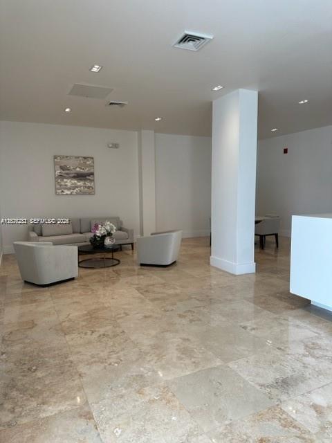 2201 S Ocean Drive # 1507 — Photo 4