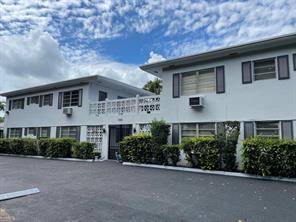 2004 S WILEY Street, Hollywood FL 33020