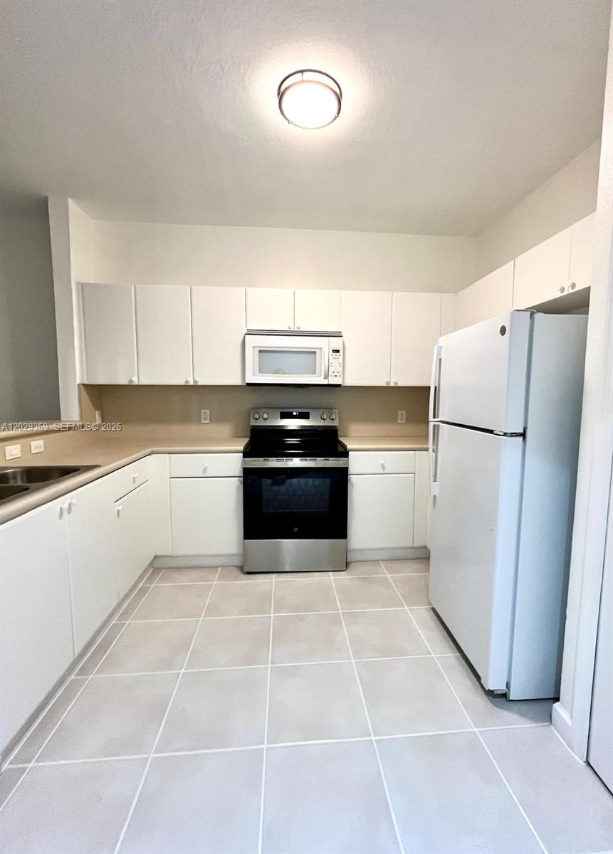 4284 SW 157th Ave # 127 — Photo 4