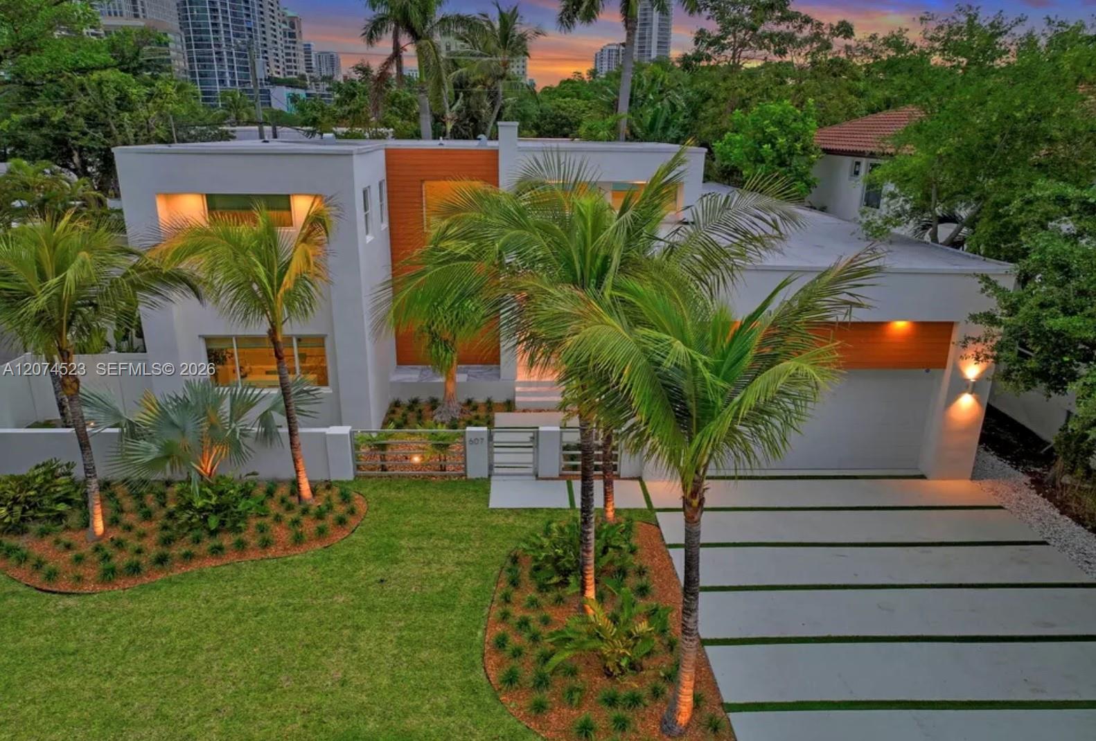 607 SE 6th St, Fort Lauderdale FL 33301