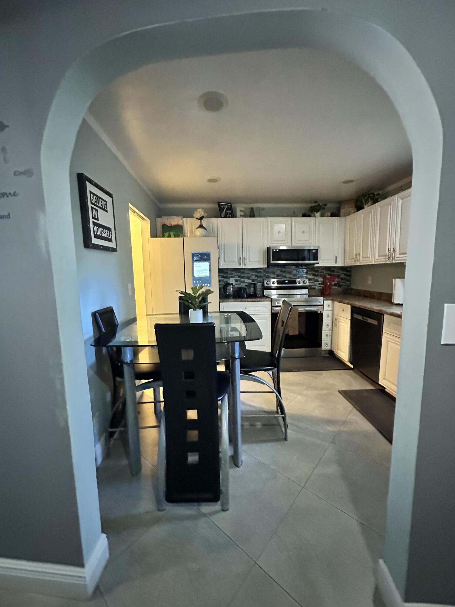 12737 WESTHAMPTON Circle — Photo 5