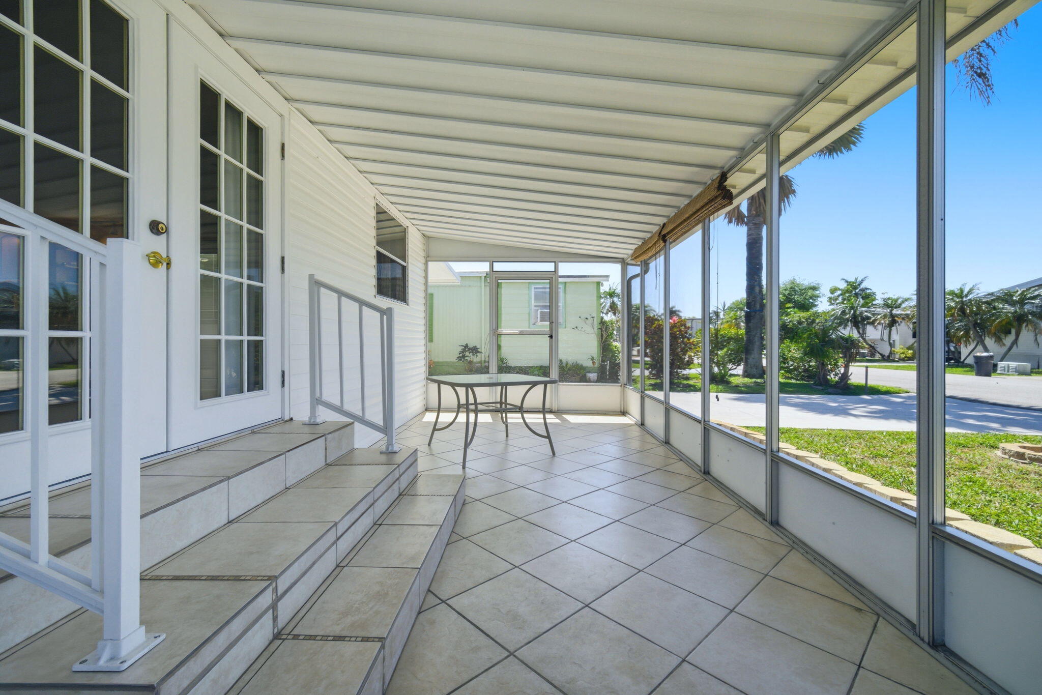 5560 E Marina Drive — Photo 5