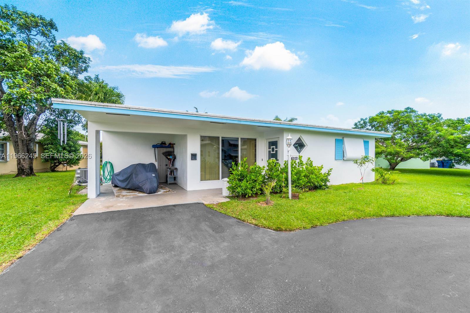 3201 Abbott Ln — Photo 3