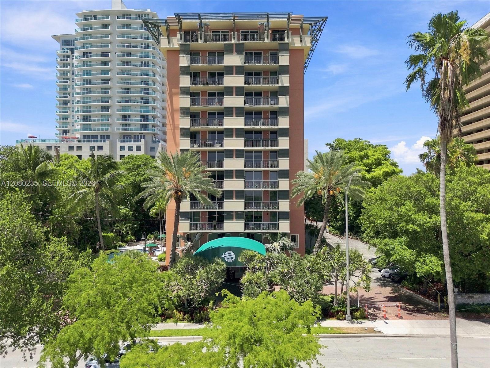 2951 S Bayshore Dr # 305 — Photo 2