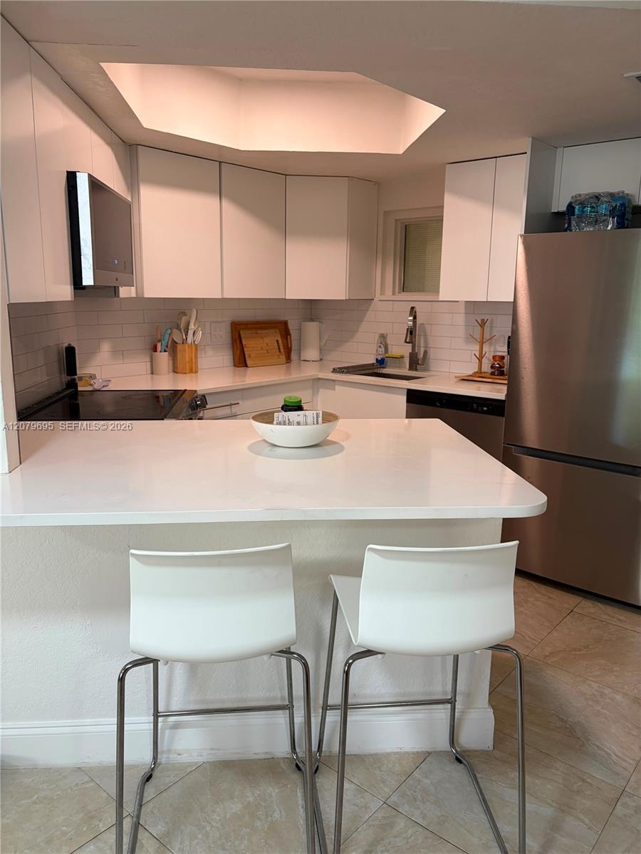 8225 Lake Dr # 205 — Photo 2