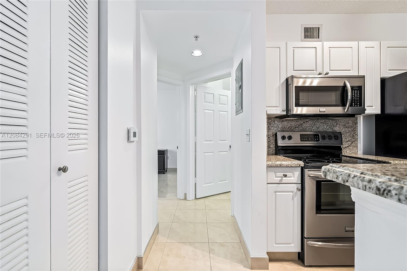 17150 N Bay Rd # 2618 — Photo 4