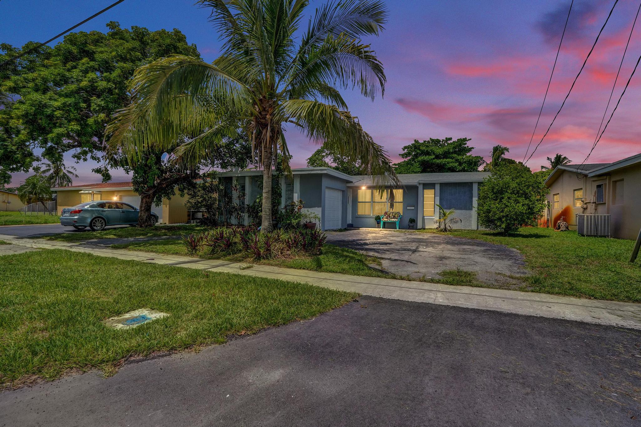 2161 NW 84TH Way, Sunrise FL 33322