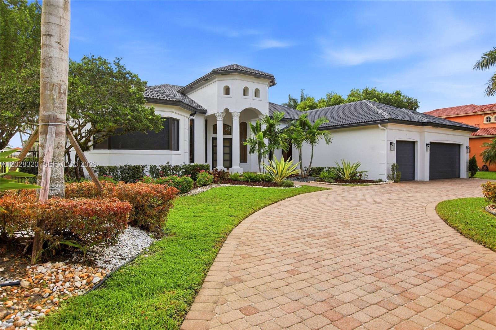 3250 W Stonebrook Cir — Photo 2