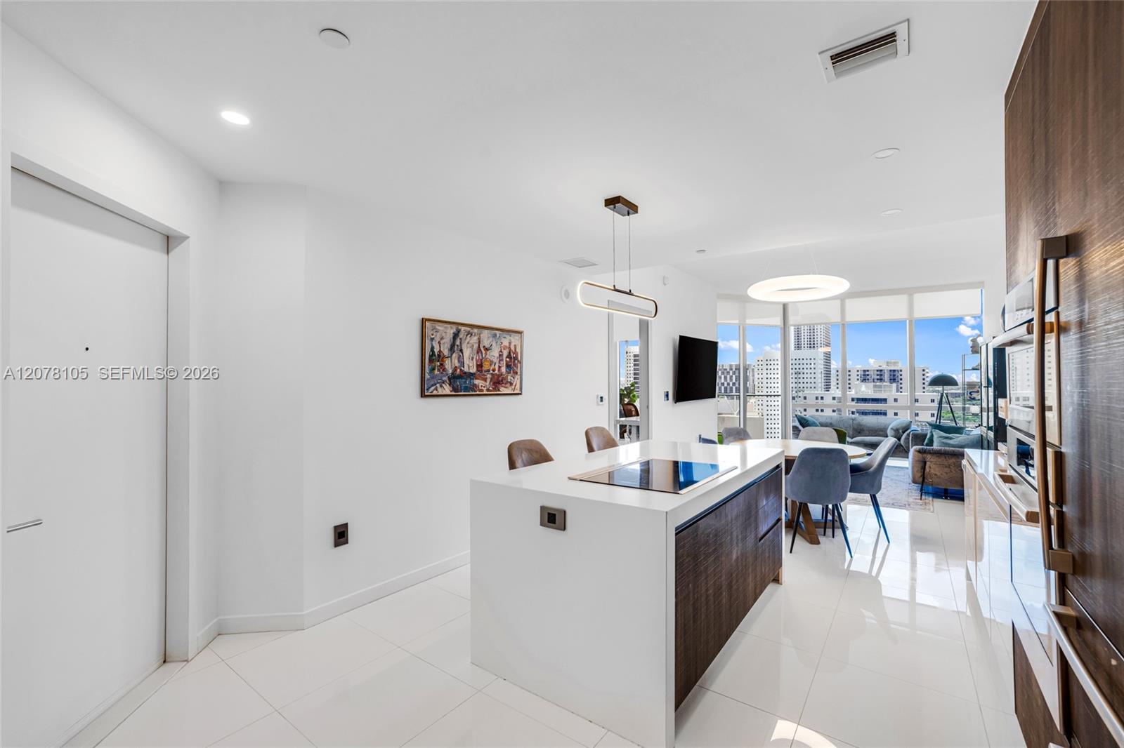 851 NE 1st Ave # 1408 — Photo 4
