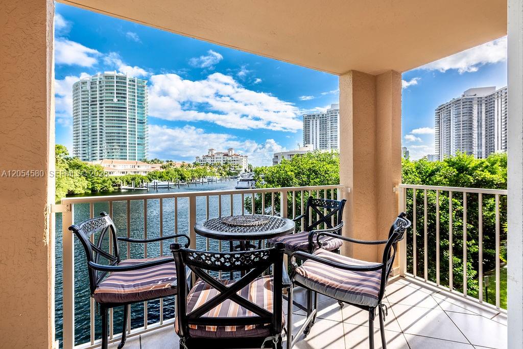 19999 E Country Club Dr # 1302, Aventura FL 33180