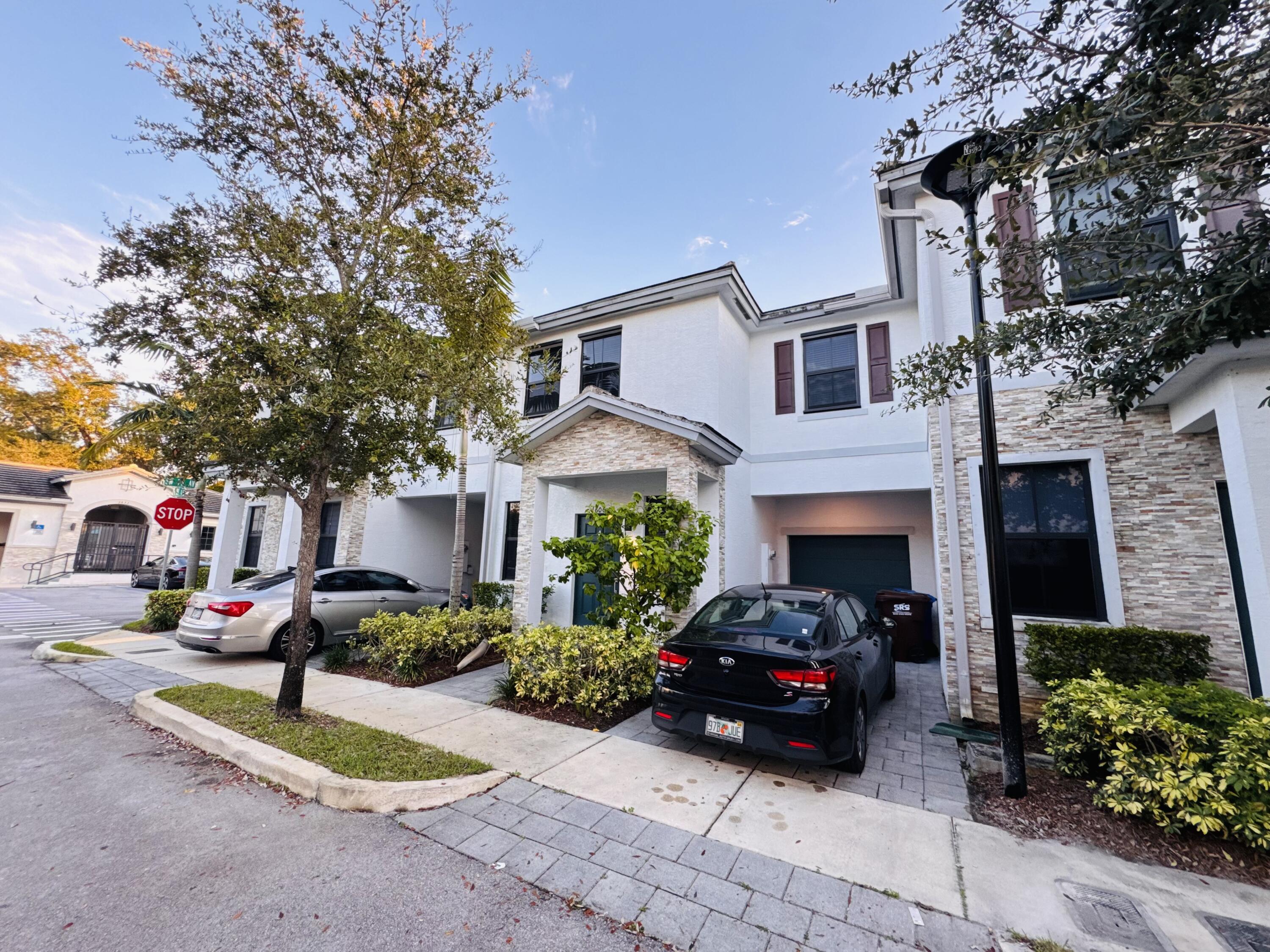 1606 SW 28th Court, Fort Lauderdale FL 33315