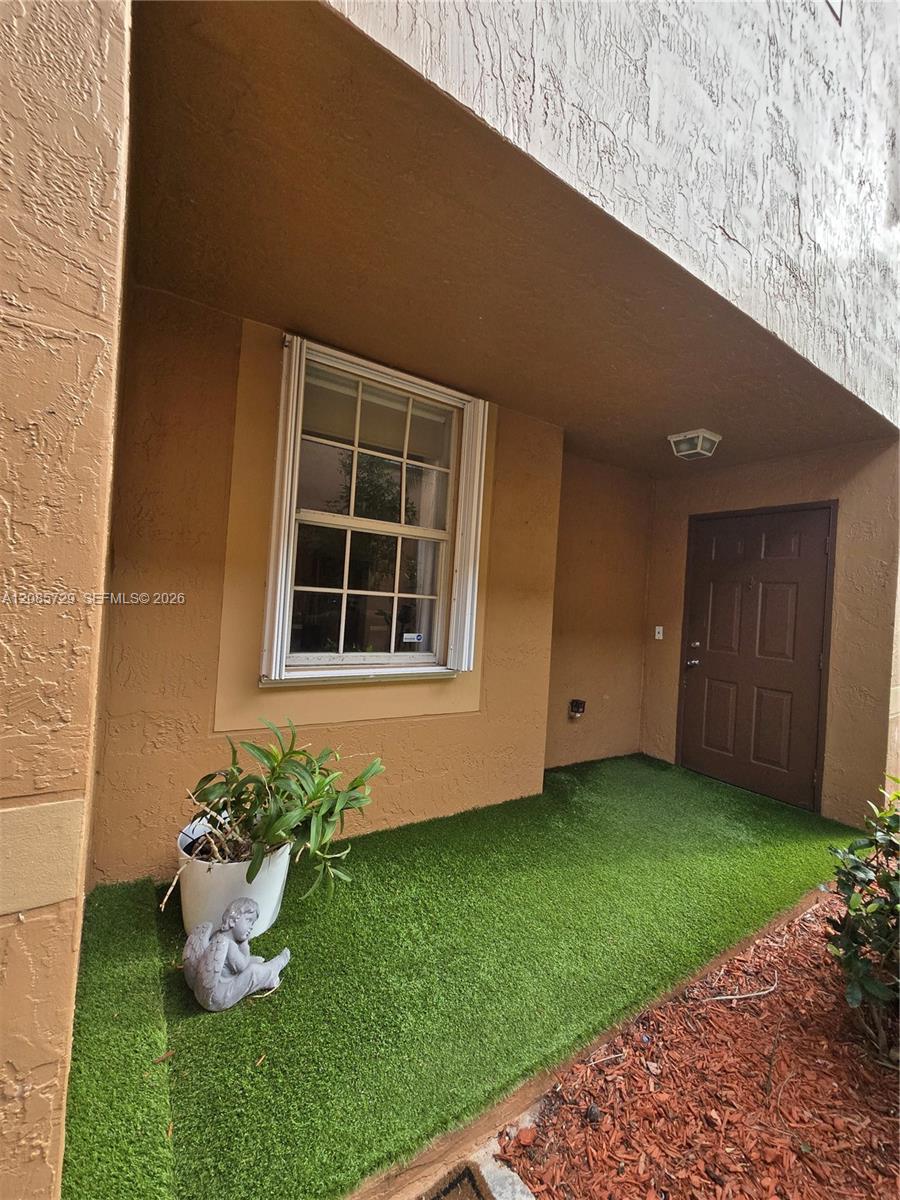 1303 Presidio Dr # 41 — Photo 4