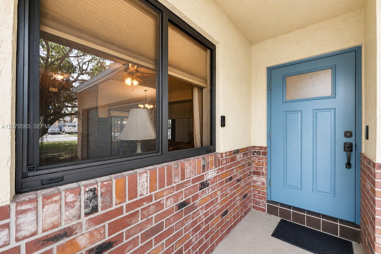 7508 SW 6th Ct — Photo 3