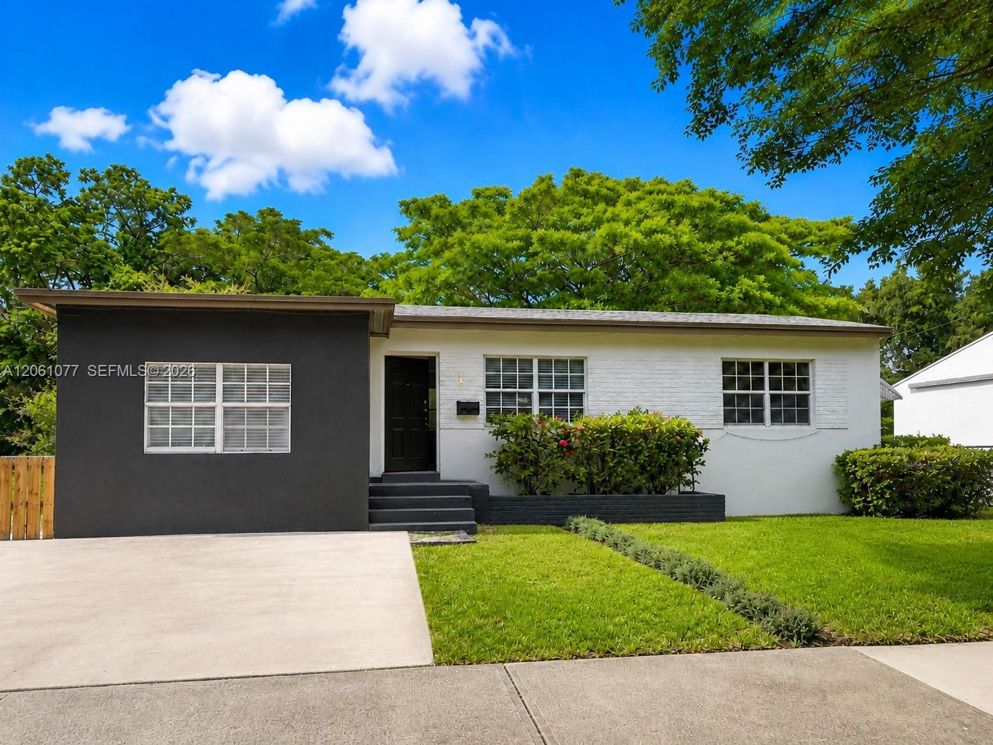 1035 NW 50th St, Miami FL 33127