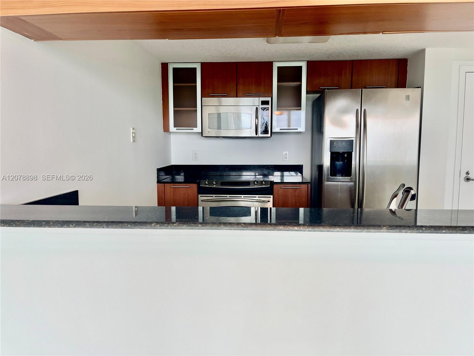 1800 N Bayshore Dr # 3710 — Photo 5