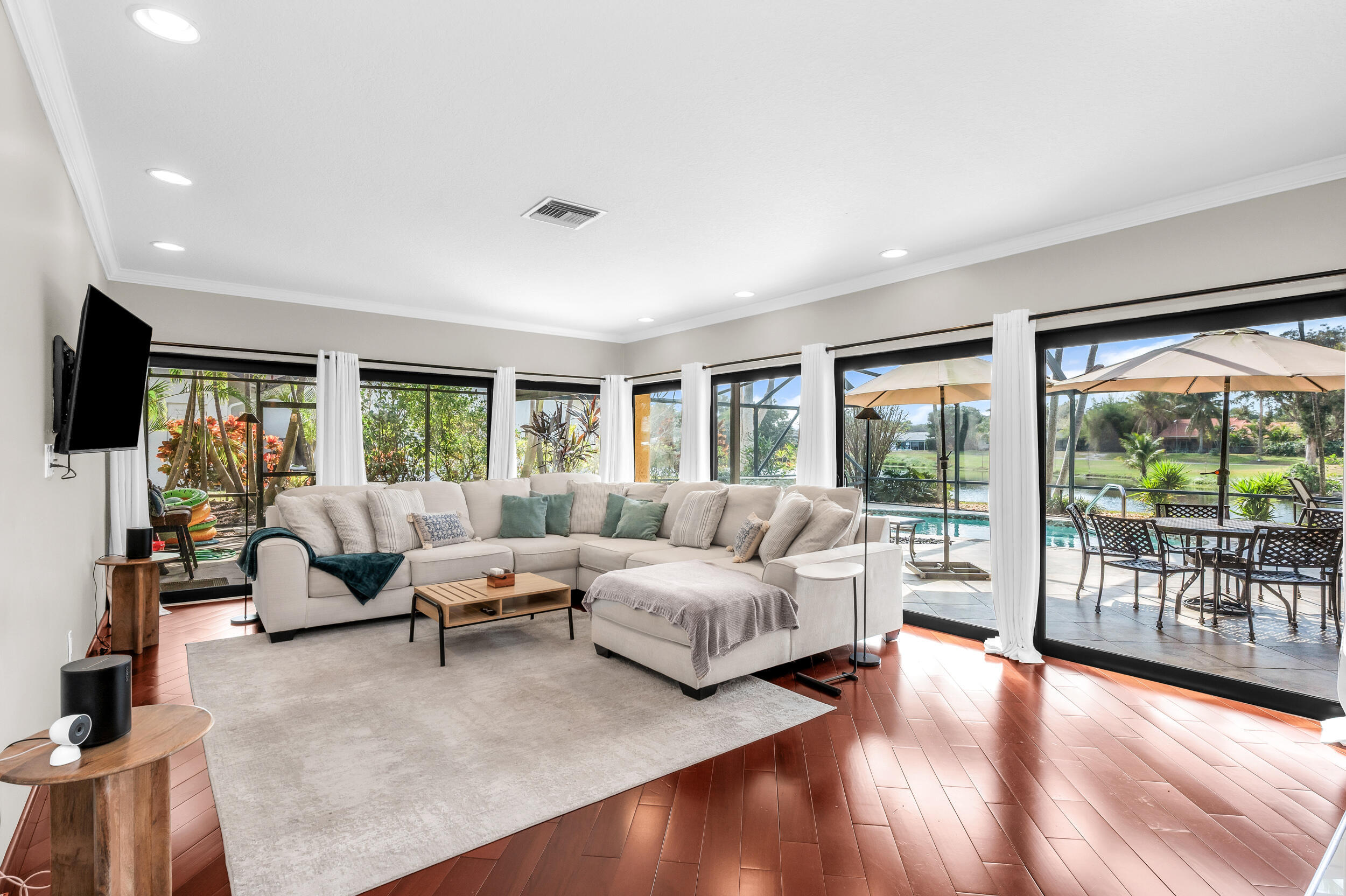 3250 Lakeview Boulevard — Photo 3